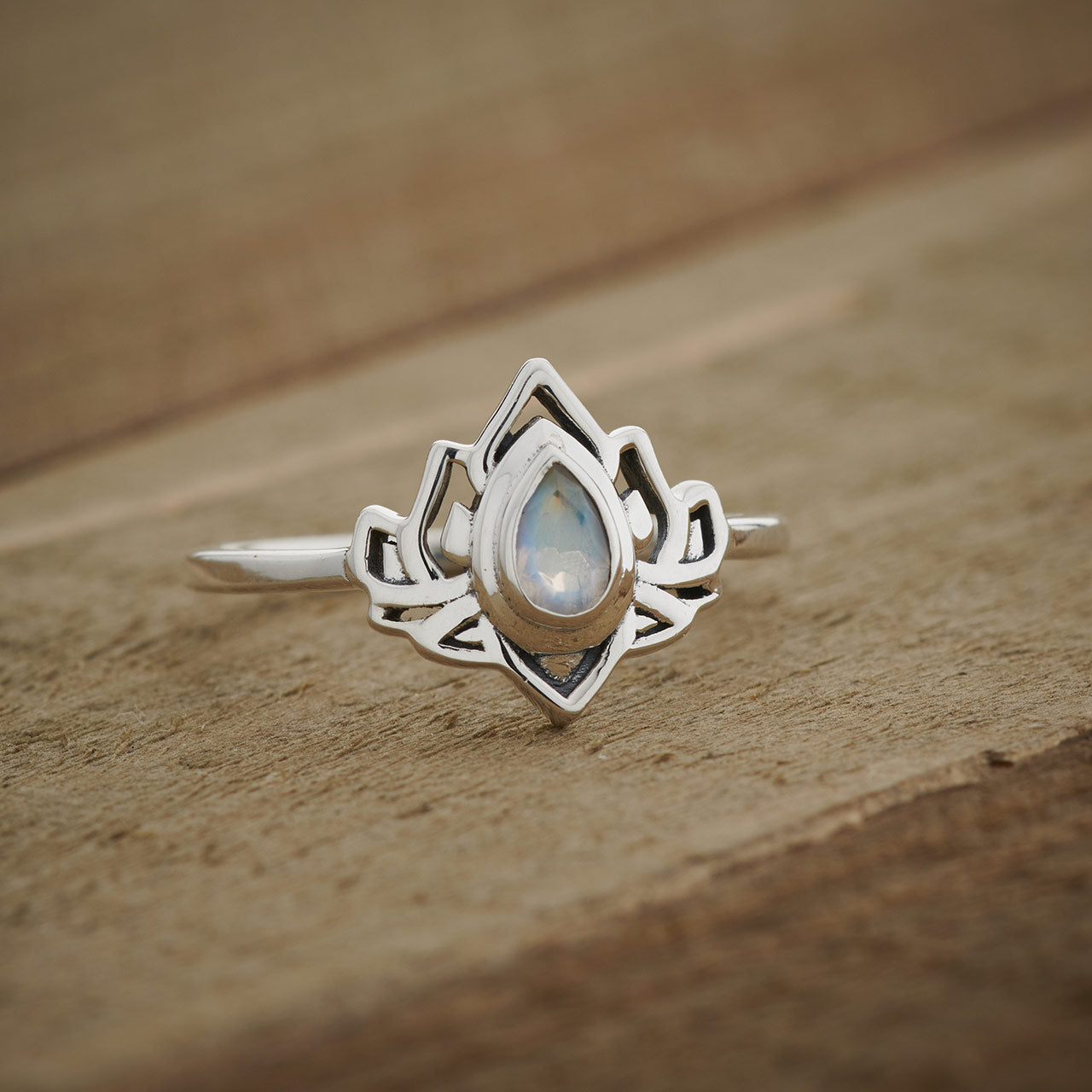 Moonstone Sterling Silver Lotus 3.0