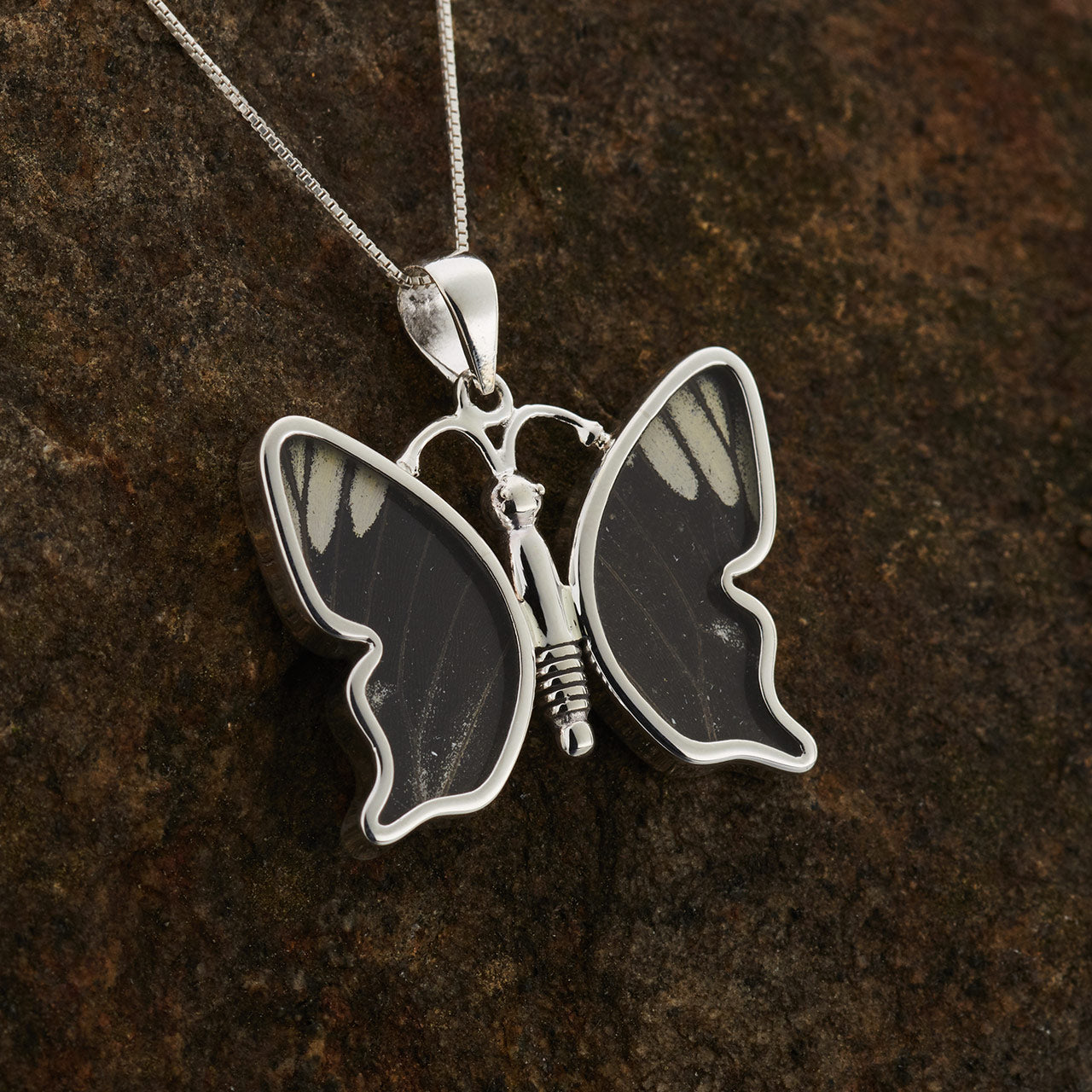 Jezebel Fine Silver Sm Realistic Btrfly Pendant