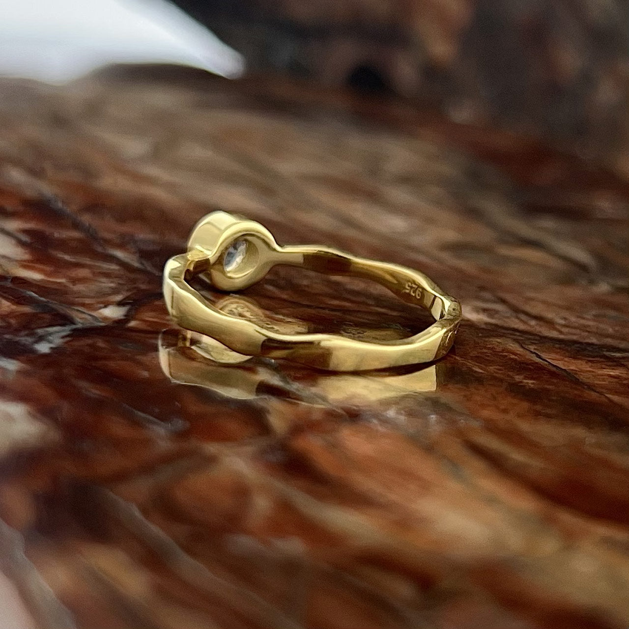 Labradorite 18K Vermeil Gold Wavy Ring