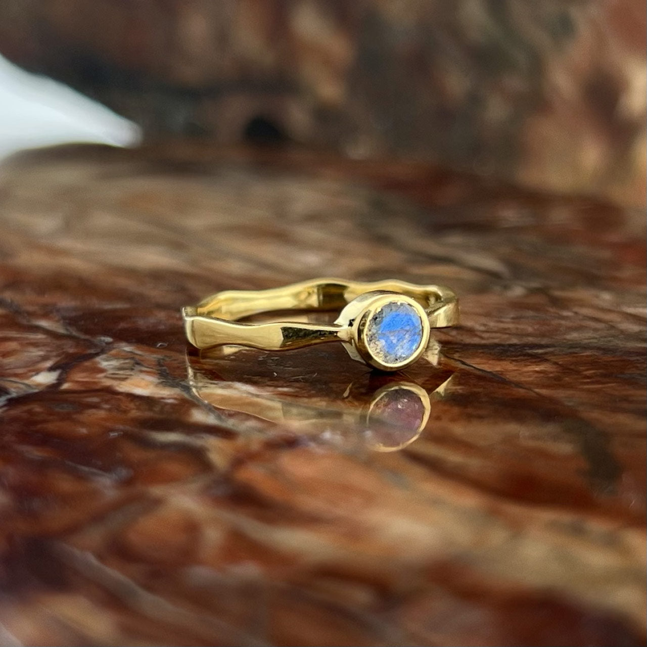Labradorite 18K Vermeil Gold Wavy Ring