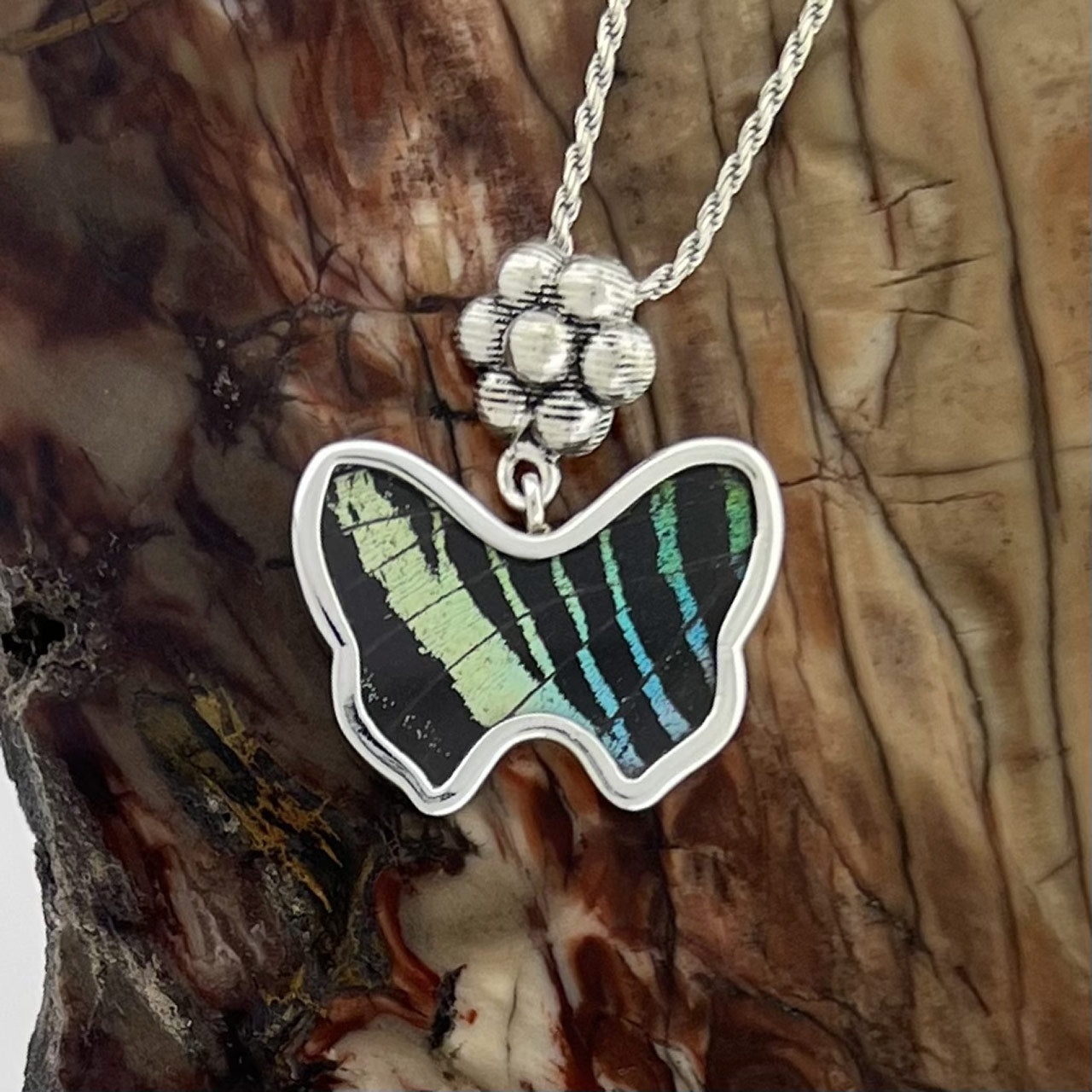 Leilus Sm Flower Btrfly Fine Silver Pendant
