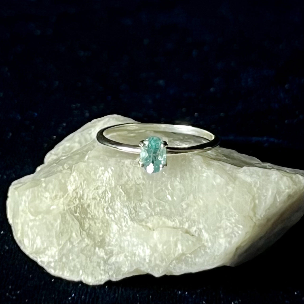 Apatite Ring