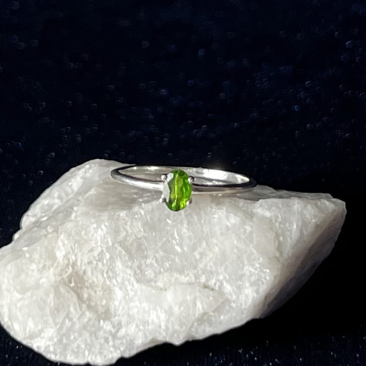 Chrome Diopside Ring