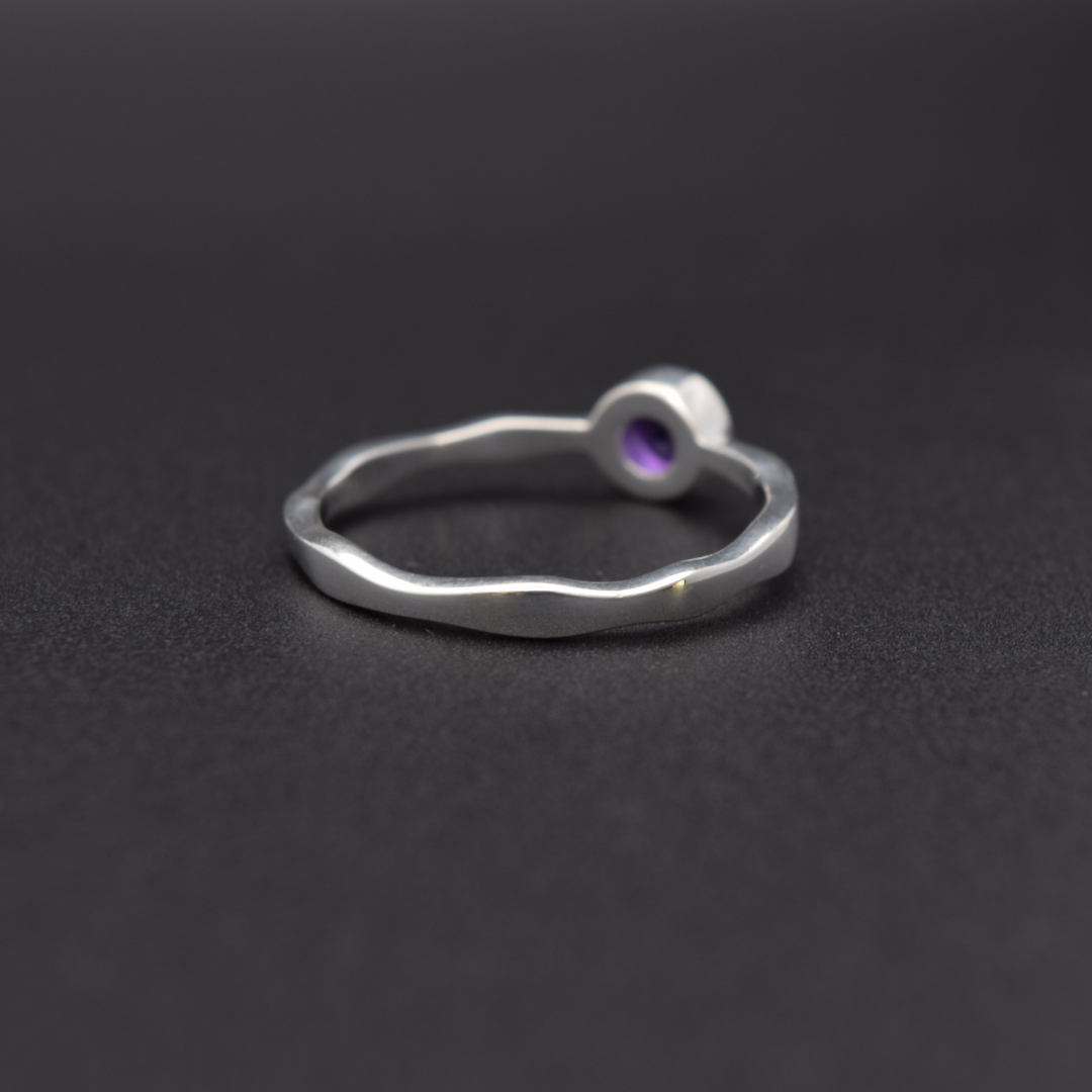 Silvaria Amethyst Wavy Ring