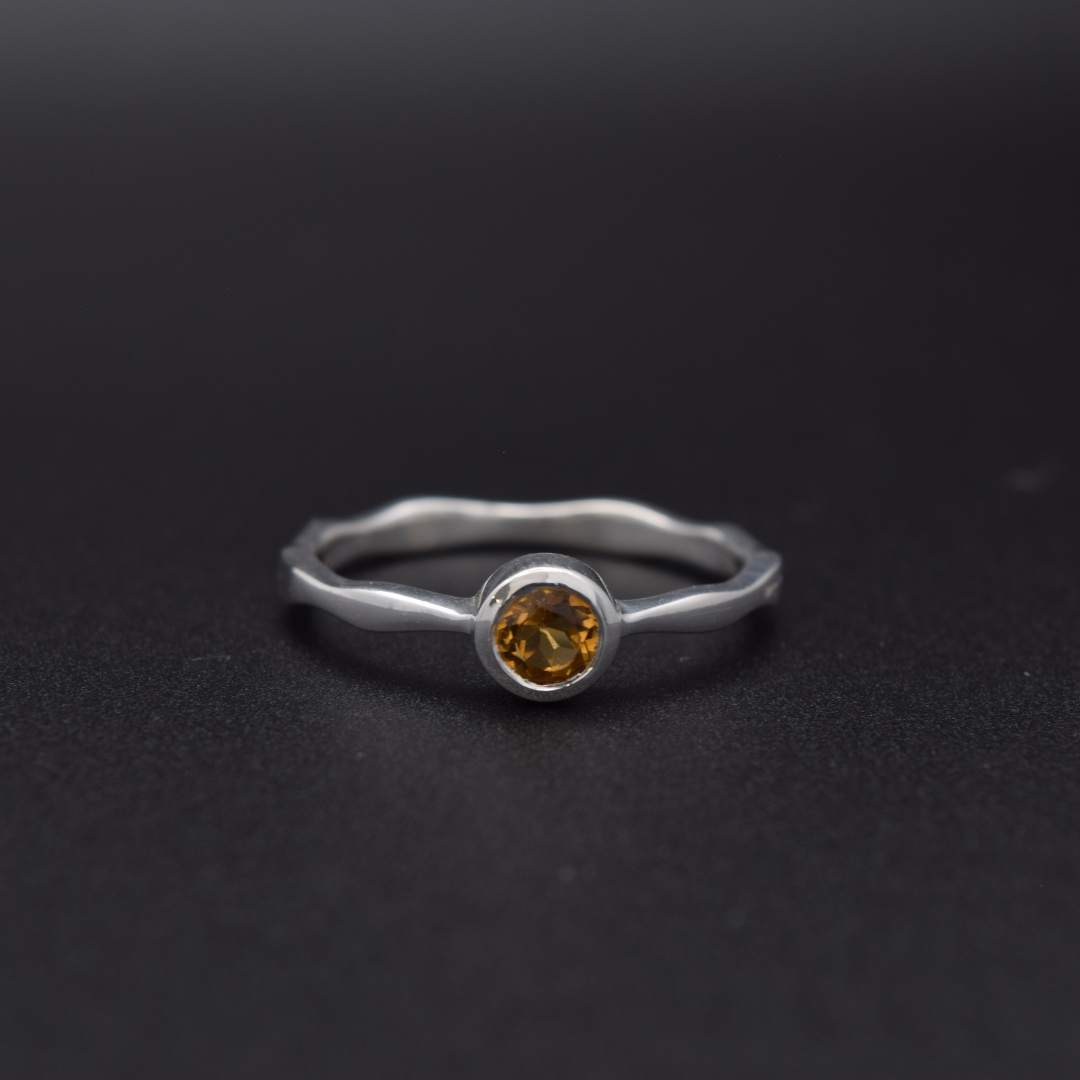 Silvaria Citrine Wavy Ring
