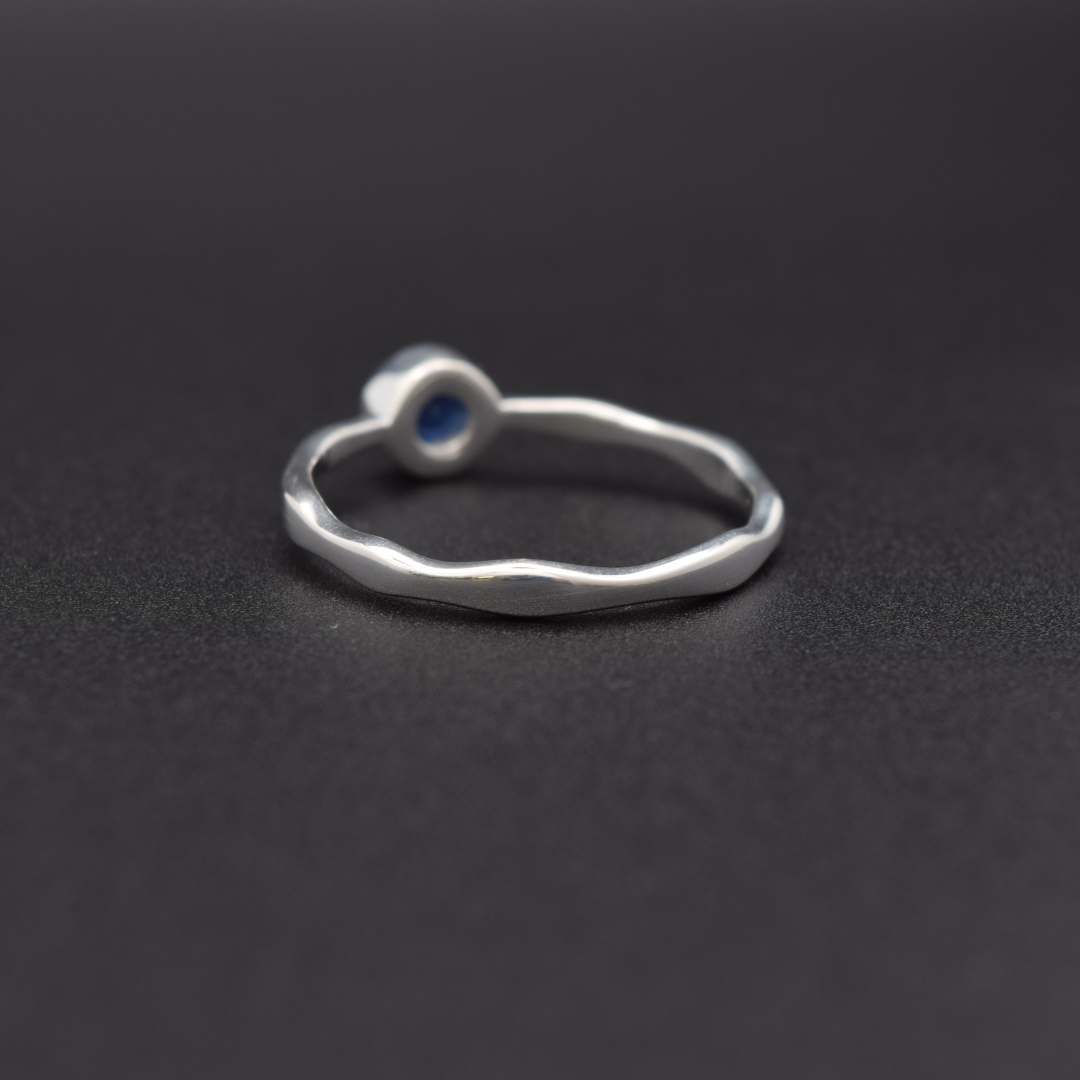 Silvaria Sapphire Wavy Ring