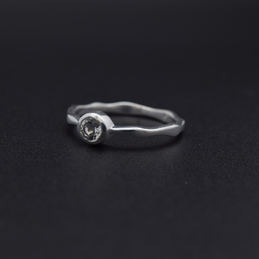 Silvaria Clear Quartz Wavy Ring