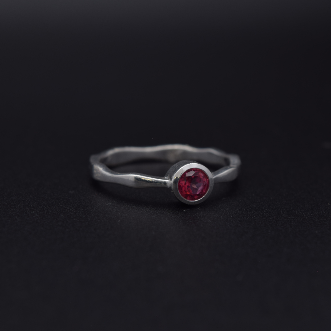 Silvaria Pink Topaz Wavy Ring