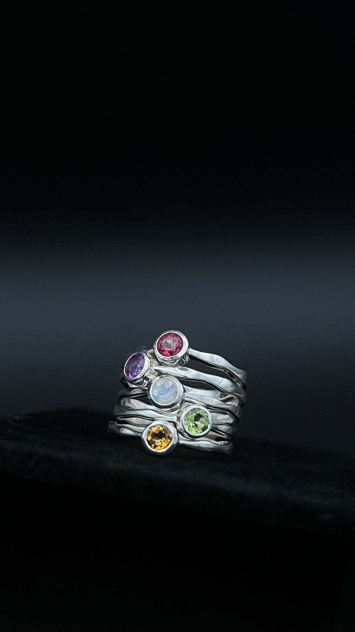Silvaria Peridot Wavy Ring